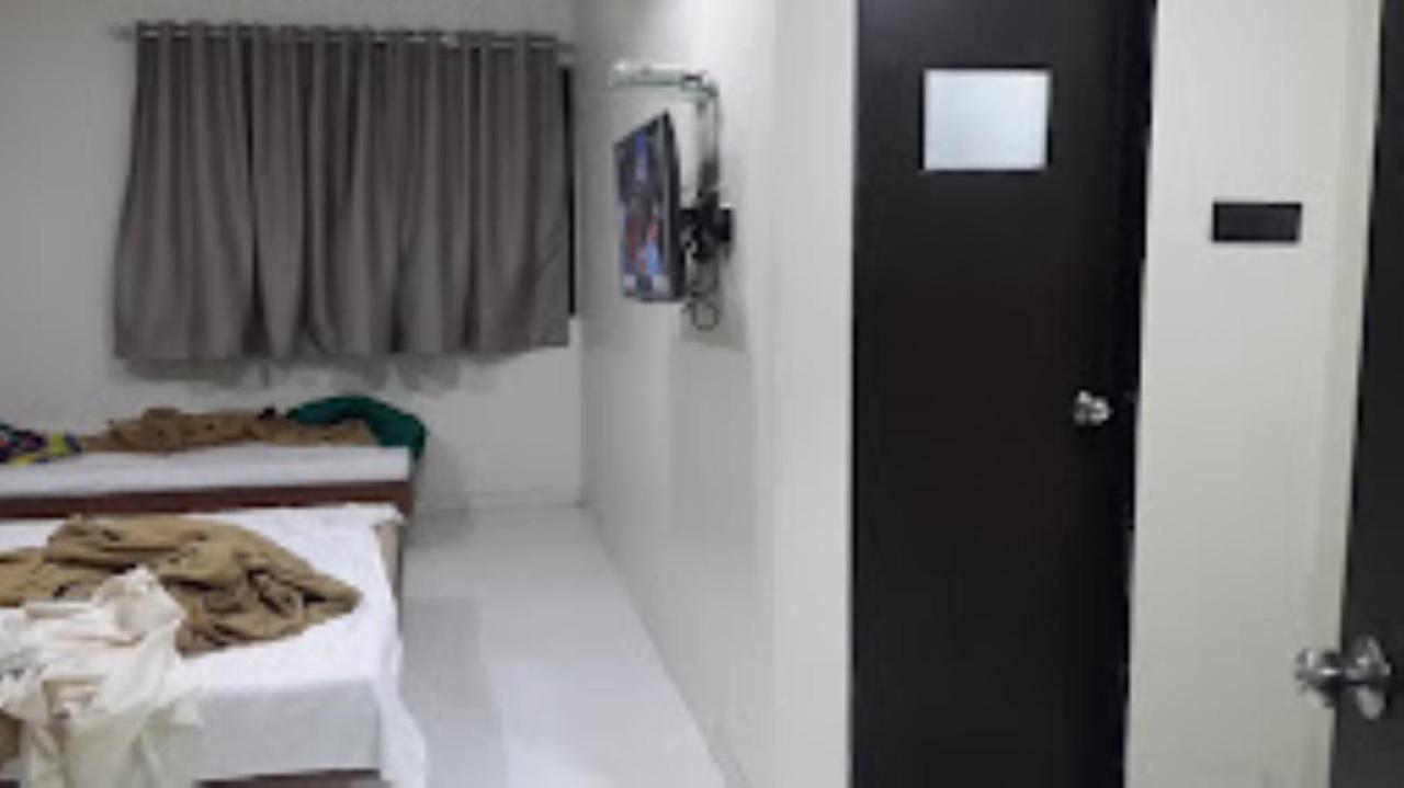 Hotel Avanti, Nashik Exterior photo